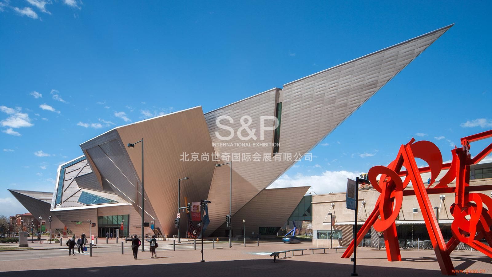 當藝術邂逅玻璃 ——北玻打造丹佛藝術博物館“新接待中心”項目 當藝術邂逅玻璃 ——北玻打造丹佛藝術博物館“新接待中心”項目